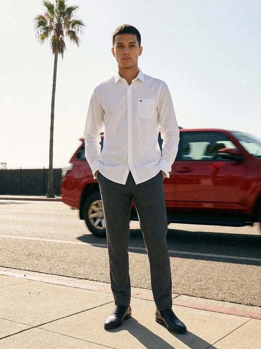 Chemise habillée Kobacci Slim Fit en coton blanc à poignets mousquetaires