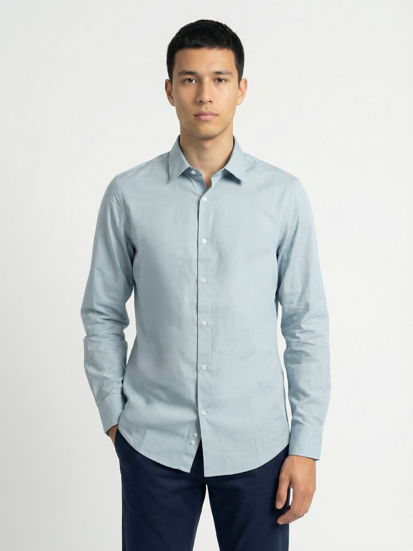 Chemise habillée bleu clair Kobacci coupe slim, finition satinée