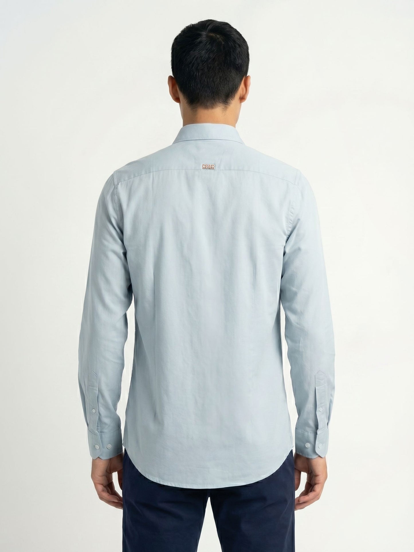 Chemise habillée bleu clair Kobacci coupe slim, finition satinée