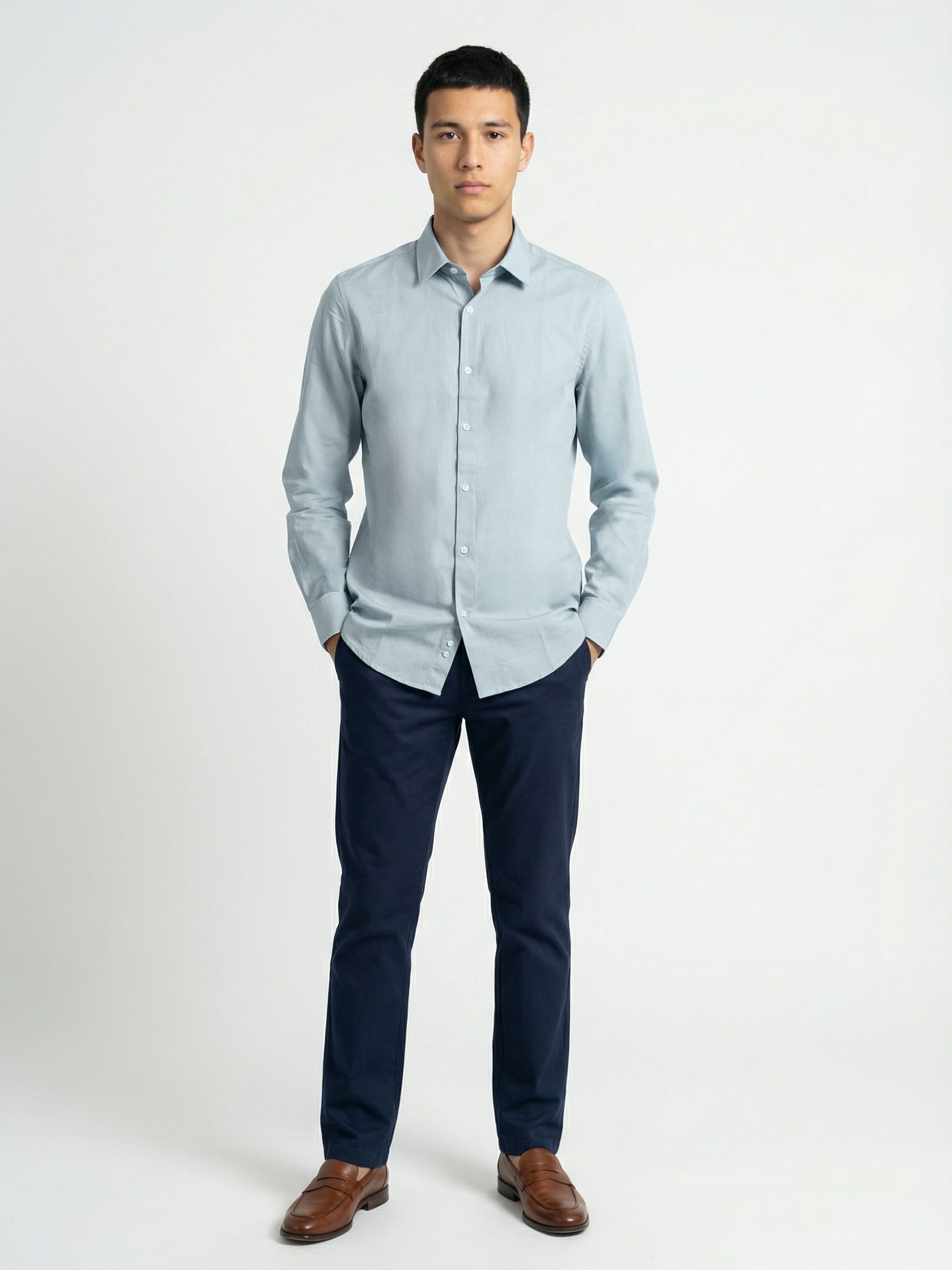 Chemise habillée bleu clair Kobacci coupe slim, finition satinée